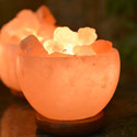 Himalayan salt bowl lamp with salt chips approx 15x14cm **