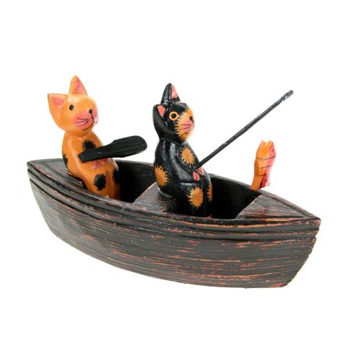 2 cats in boat
