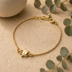 Bracelet with hamsa hand charm, gold colour