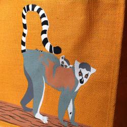 Jute shopping bag, ring-tailed lemur
