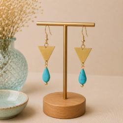 Earrings triangle with turquoise bead