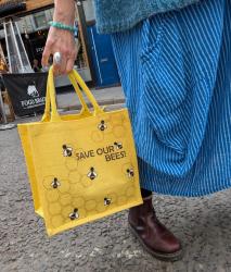 Jute shopping bag yellow Save Our Bees