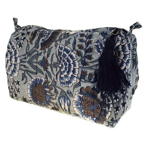 Blockprint cotton wash toiletries bag kantha stitch 25x15x13cm