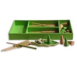 Lemongrass Incense gift set with bee shaped holder, 18 x 10cm