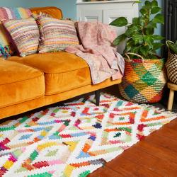 Dhurrie rug, recycled cotton & polyester diamonds design handwoven 80x120cm
