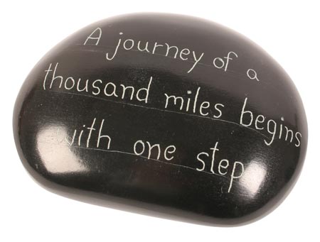 Paperweight "A journey of a thousand miles"