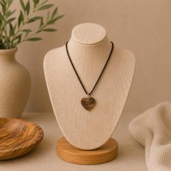 Pendant olive wood, solid heart, 2.5 x 3cm