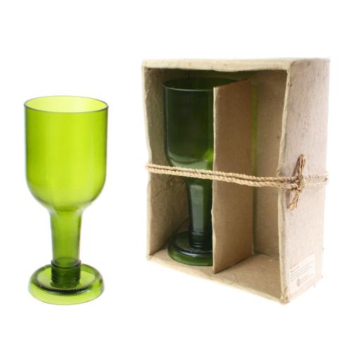 Pack of 2 wine glasses, recycled glass bottles, green