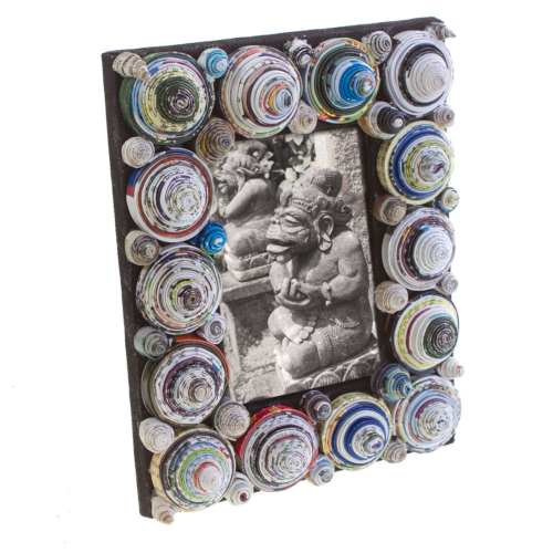 Photo frame, coiled circles of recycled paper, up to 5x3.5inch photo