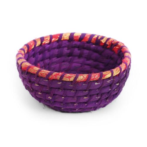 Round basket, recycled sari material and kaisa grass purple 15x7cm