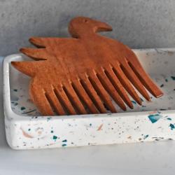 Neem wood swan-shaped comb, 8 x 8cm