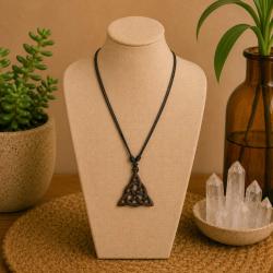 Pendant Sonokeling Rosewood, Celtic Triangle