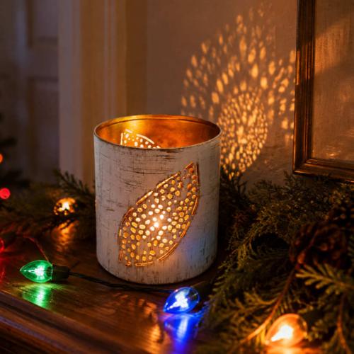 Tealight Holder Whitewashed Metal Leaf Pattern 6.5 x 6 cm
