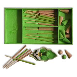 Lemongrass Incense gift set with bee shaped holder, 18 x 10cm