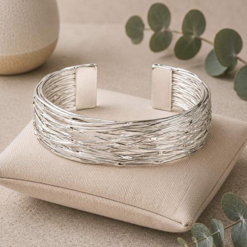 Metal bangle layered, silver colour