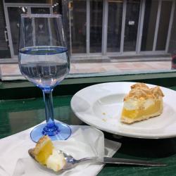 Single Wine Glass Recycled Glass Blue Tinted, 18cm height