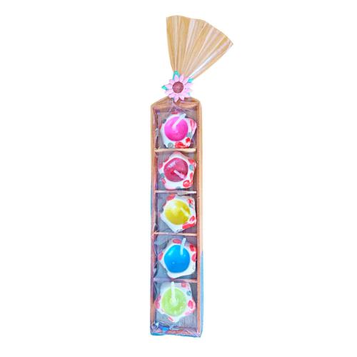 Pack of 5 mini candles in star shaped holders assorted colours