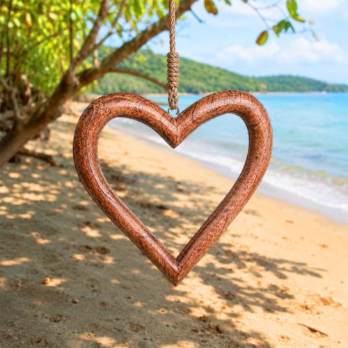 Hanging Heart Jempinis Wood 30 x 32cm