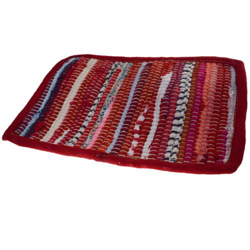 Rag place mat rectangular recycled cotton & polyester handmade red 20x30cm