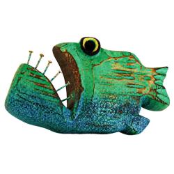 Piranha Hanging with 6 Nail Teeth Albesia Wood 26x2x14cm